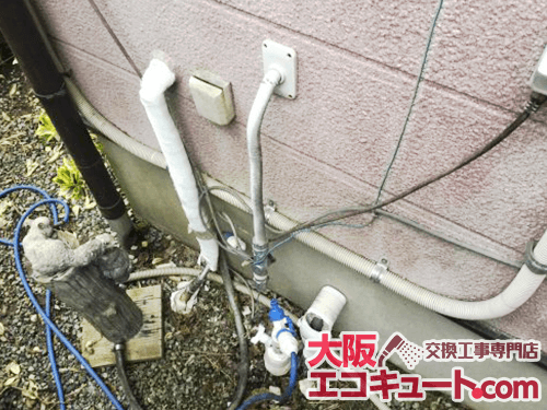 大阪市内の現場にて、風呂配管工事1