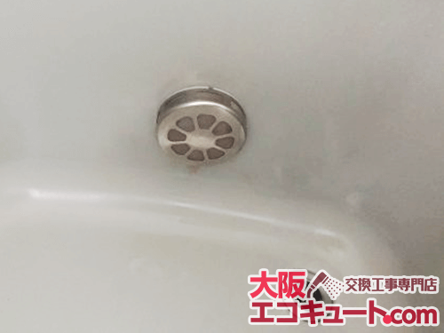 大阪市内のエコキュート風呂循環アダプターの交換その1